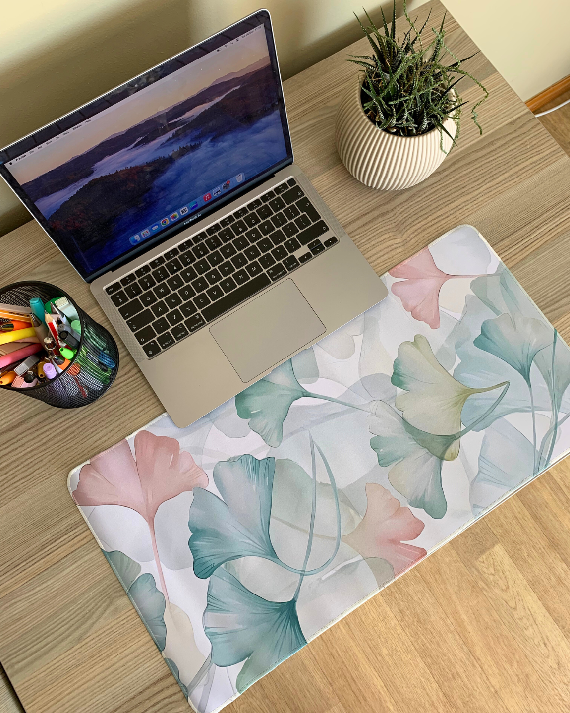 Water Blooms Desk Pad